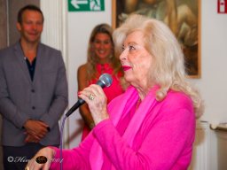 Dina Larot Kalenderpräsentation am 14.10.2025